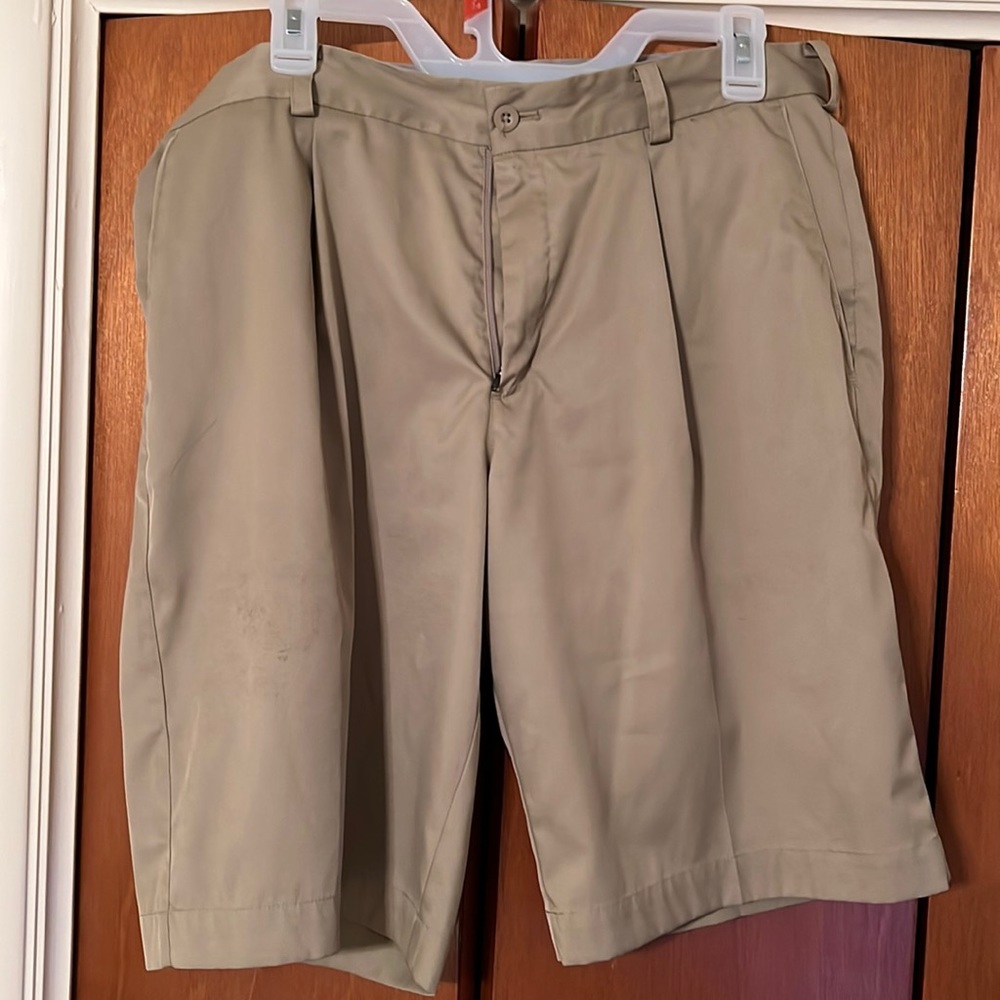 Nike Golf Tour Performance Dri-Fit Size 32 Medium